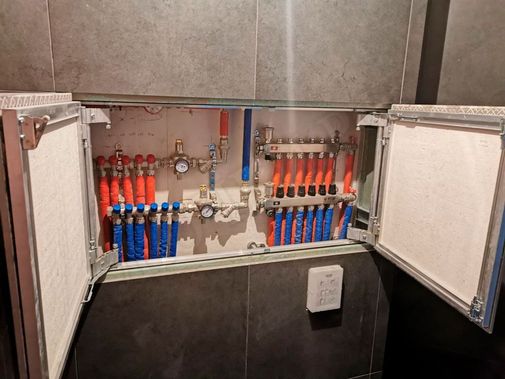 Люк под плитку Секрет 3.0, 2 створки 1250*850 Люк под плитку Секрет 3.0, 2 створки 1250*850